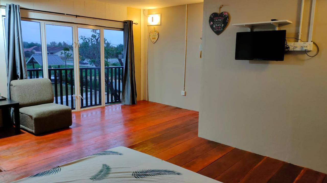 Aleesa Roomstay Пасир Путех Экстерьер фото